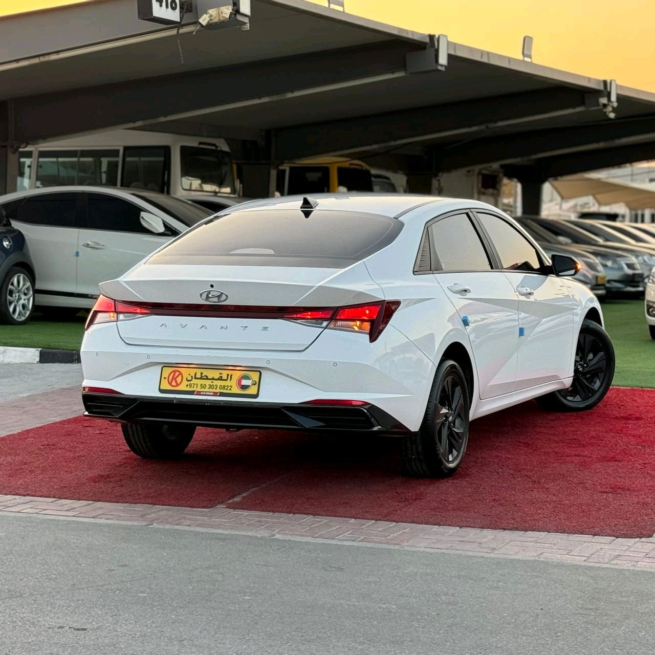 Hyundai Elantra - Image 6