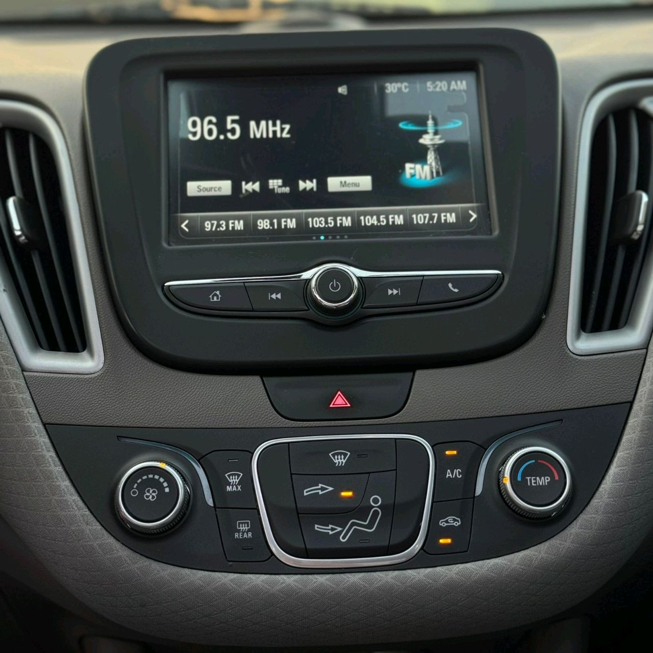 Chevrolet Malibu - Image 5