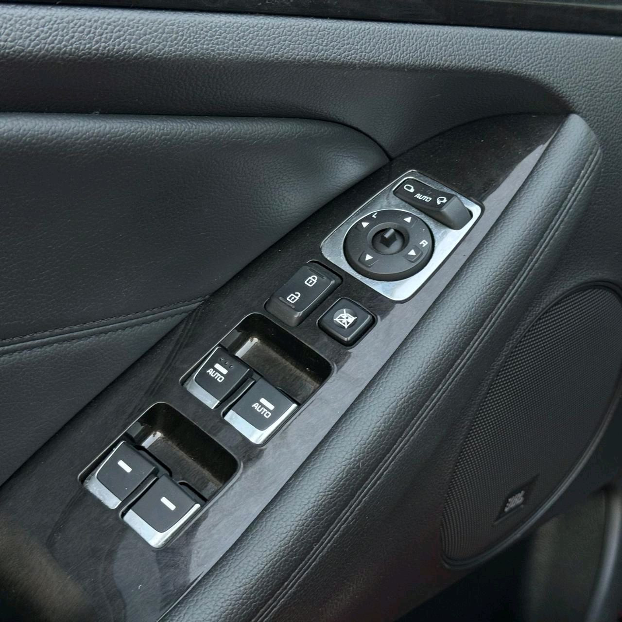 KIA Cadenza - Image 4