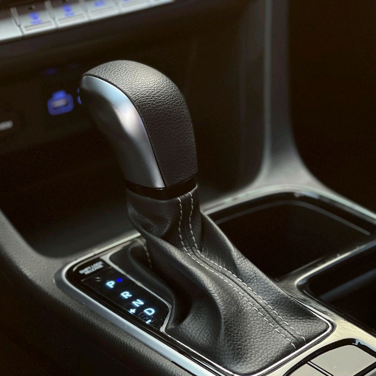 Hyundai Sonata - Image 11
