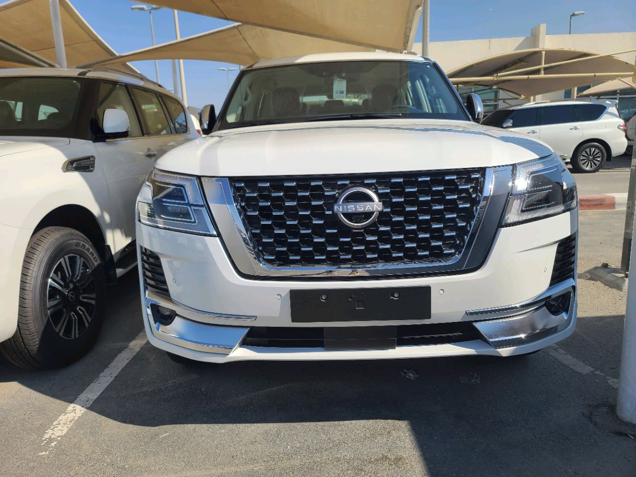 Nissan Patrol - Image 5