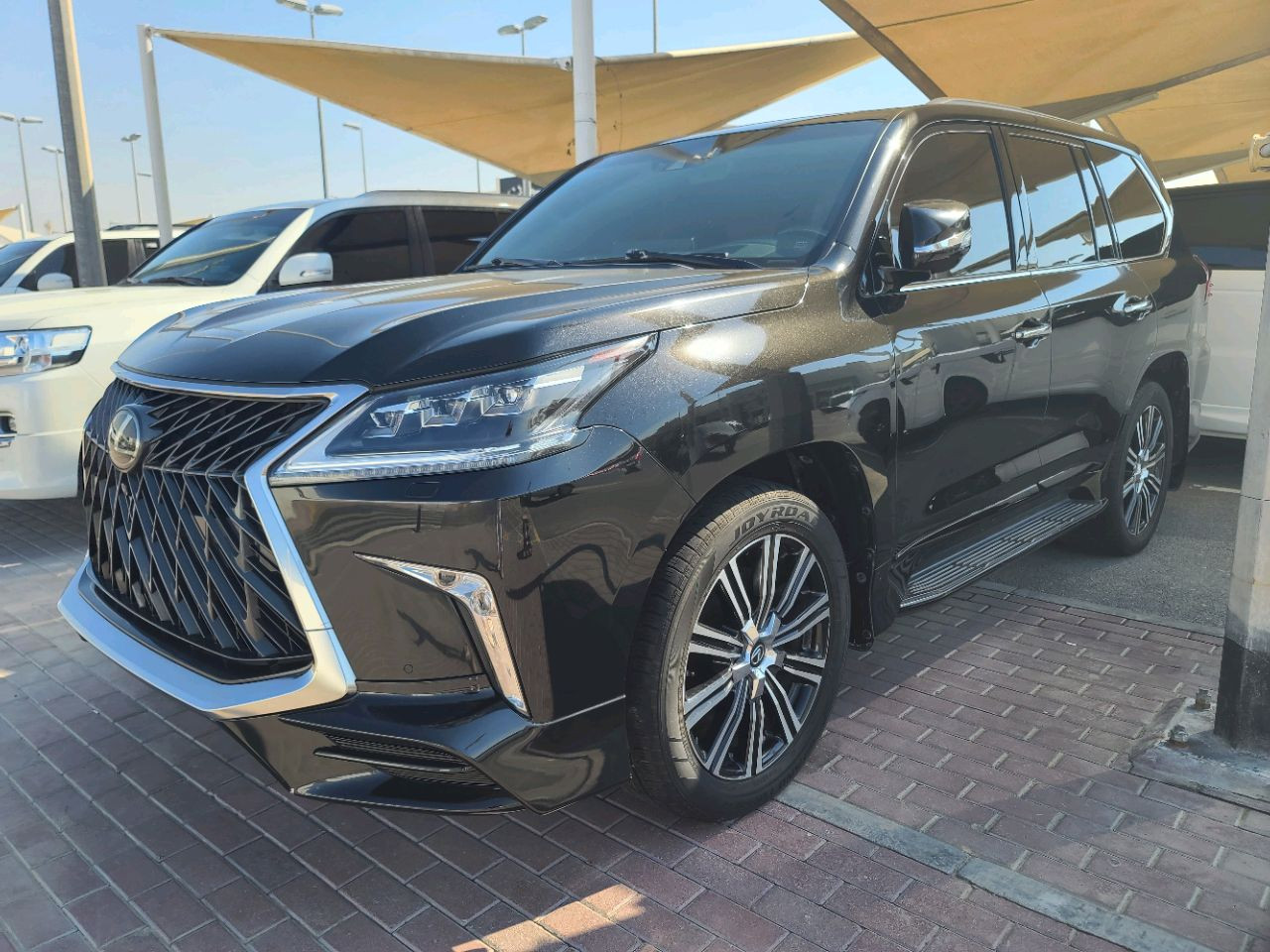 Lexus LX-Series - Image 9