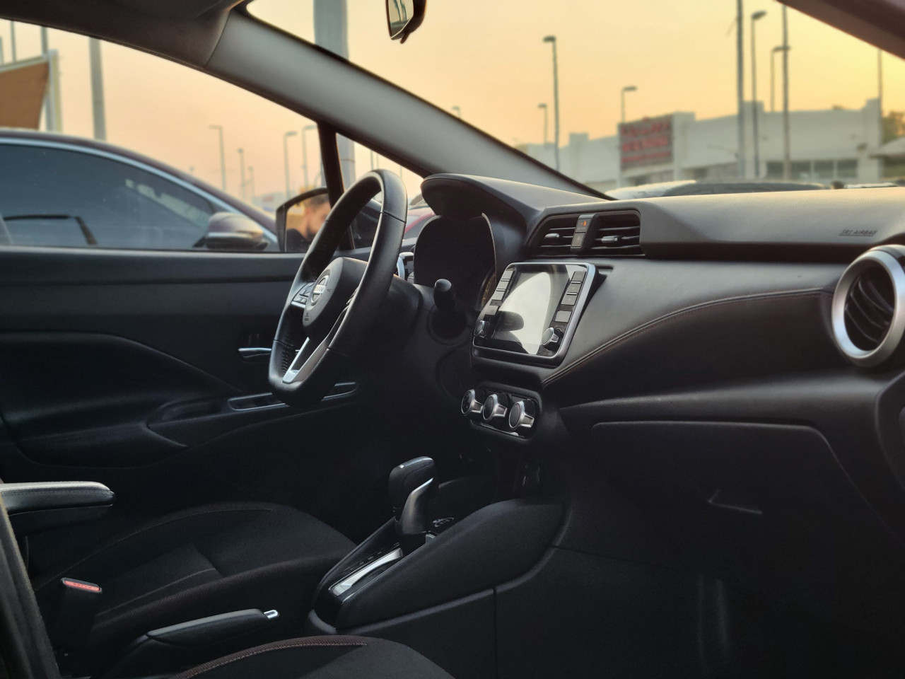 Nissan Versace - Image 9
