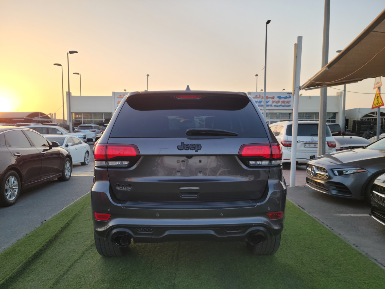 Jeep Grand Cherokee - Image 2
