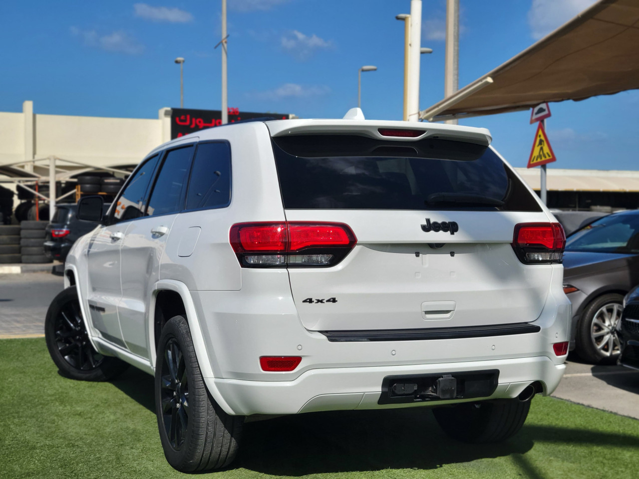 Jeep Grand Cherokee - Image 6