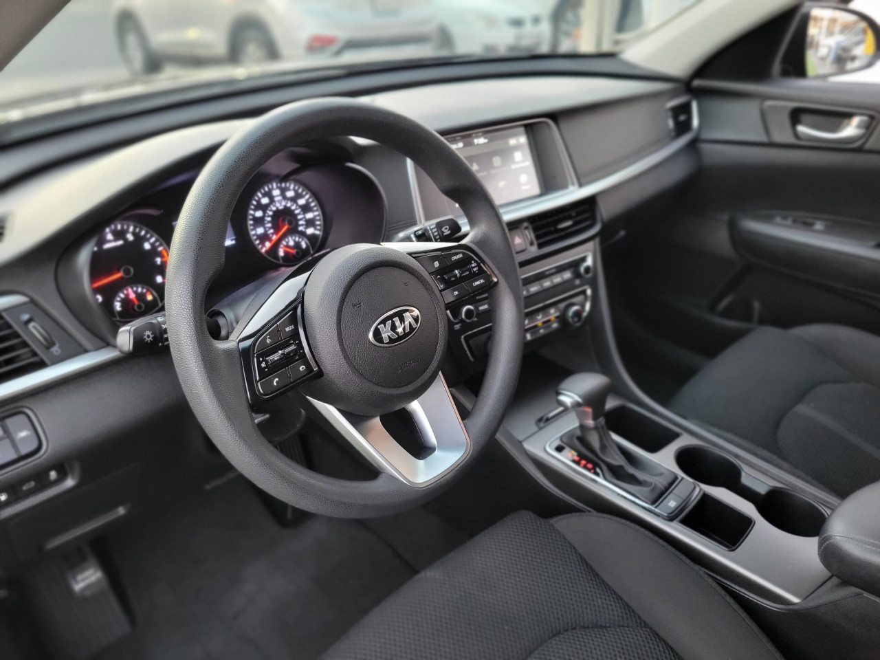 KIA Optima - Image 8