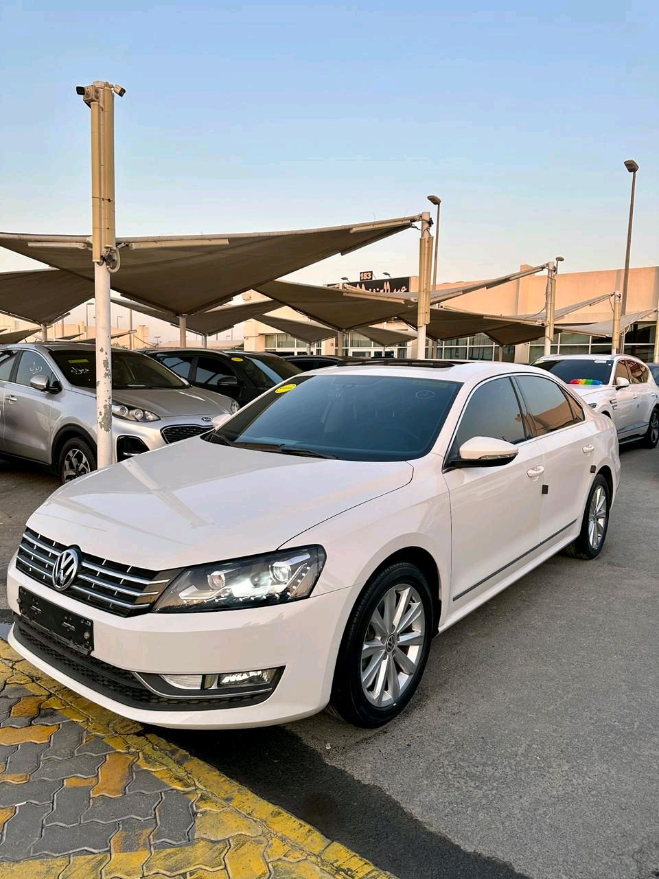 Volkswagen Passat - Image 4