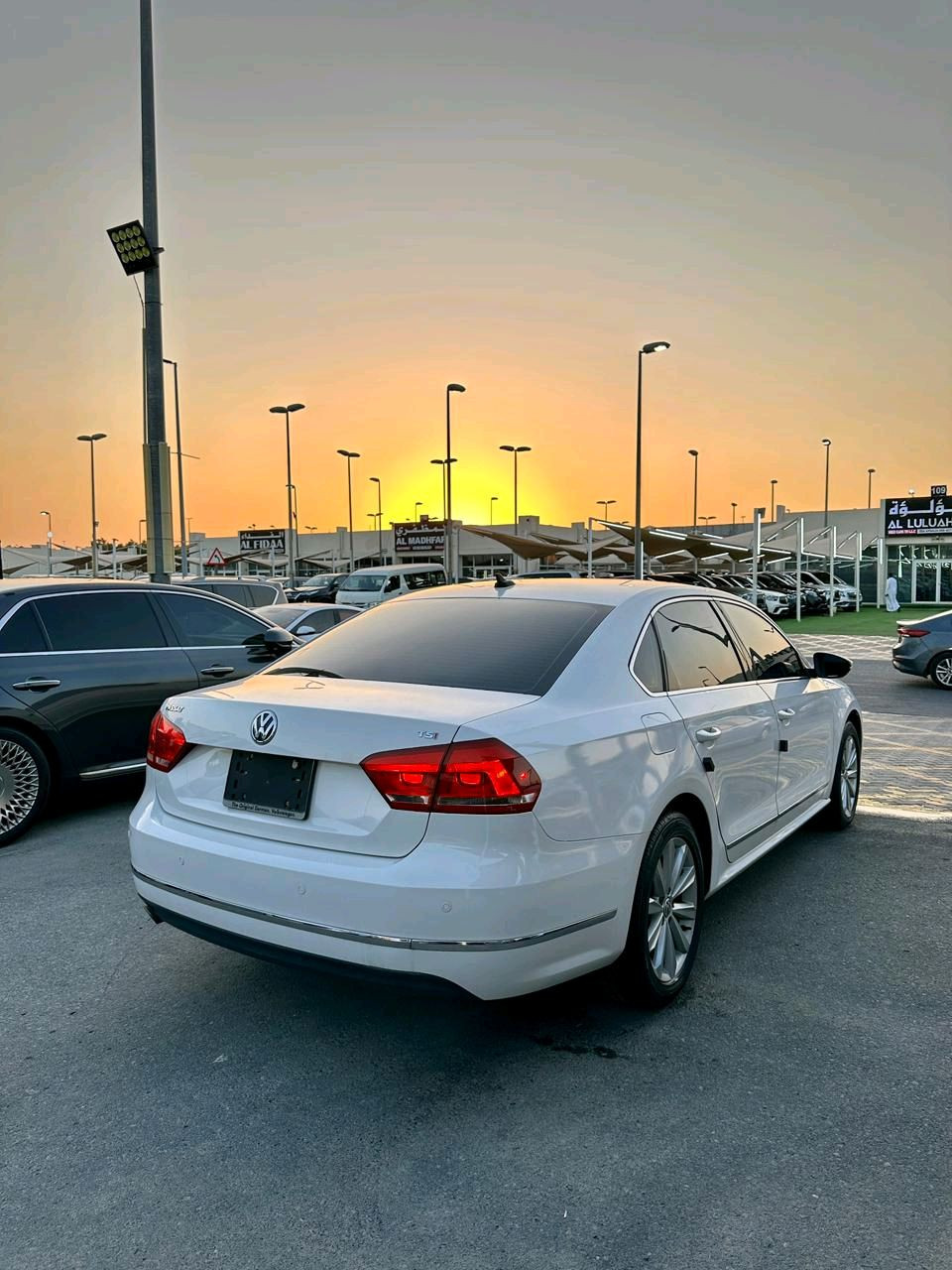 Volkswagen Passat - Image 6