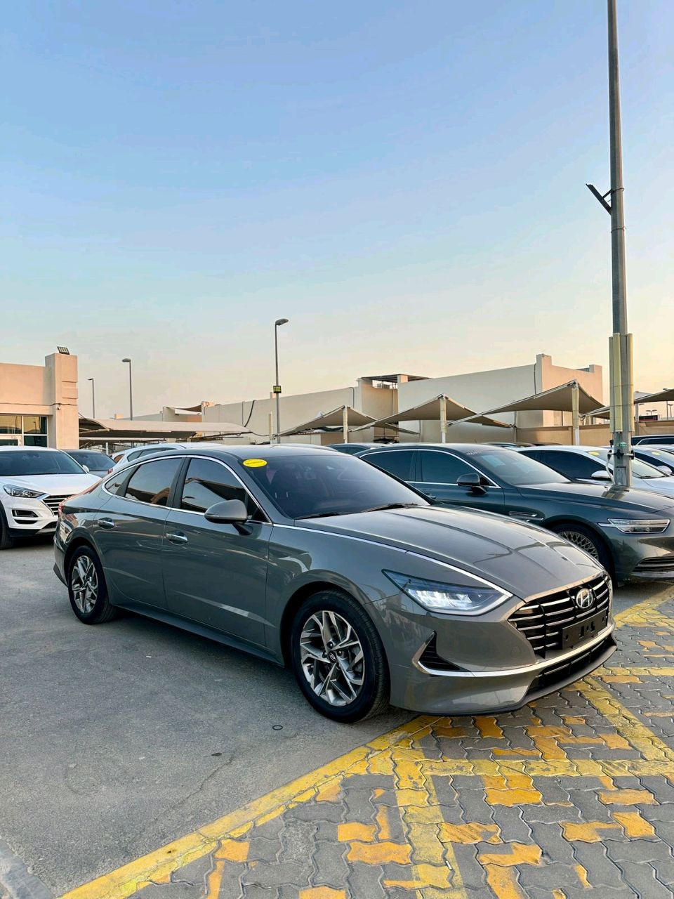 Hyundai Sonata - Image 2