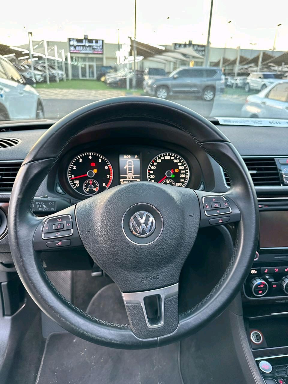 Volkswagen Passat - Image 10