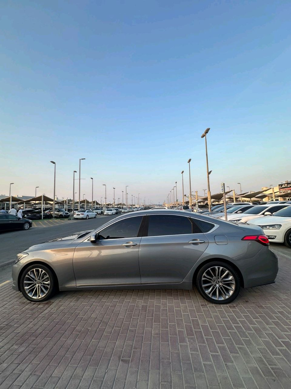 Genesis G 80 - Image 3