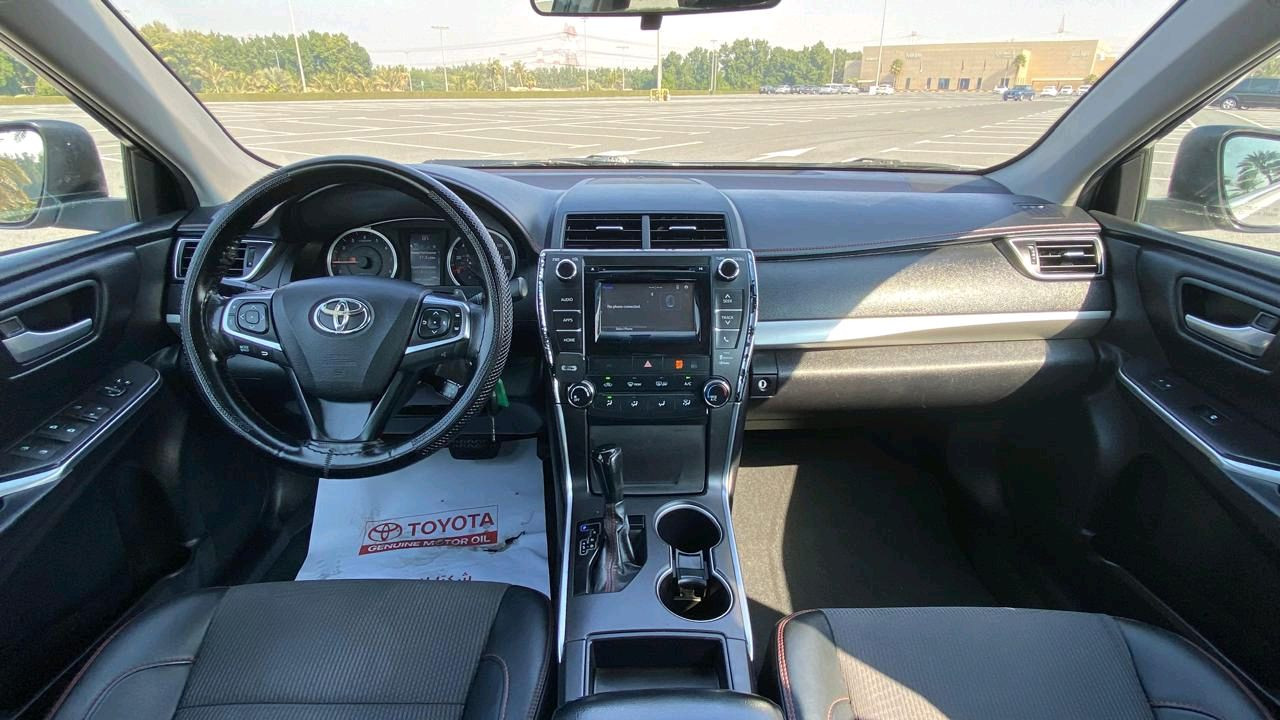 Toyota Camry - Image 7
