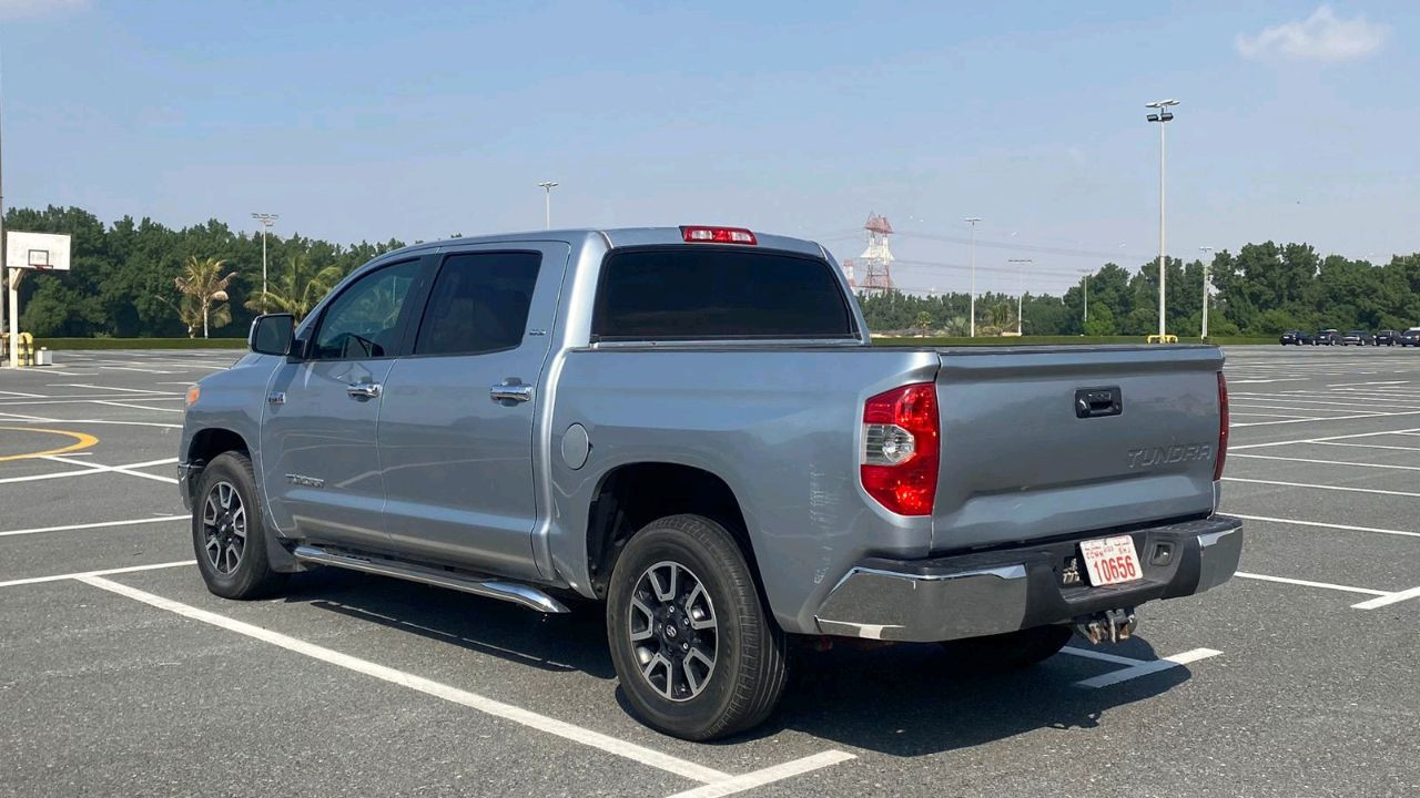 Toyota Tundra - Image 4