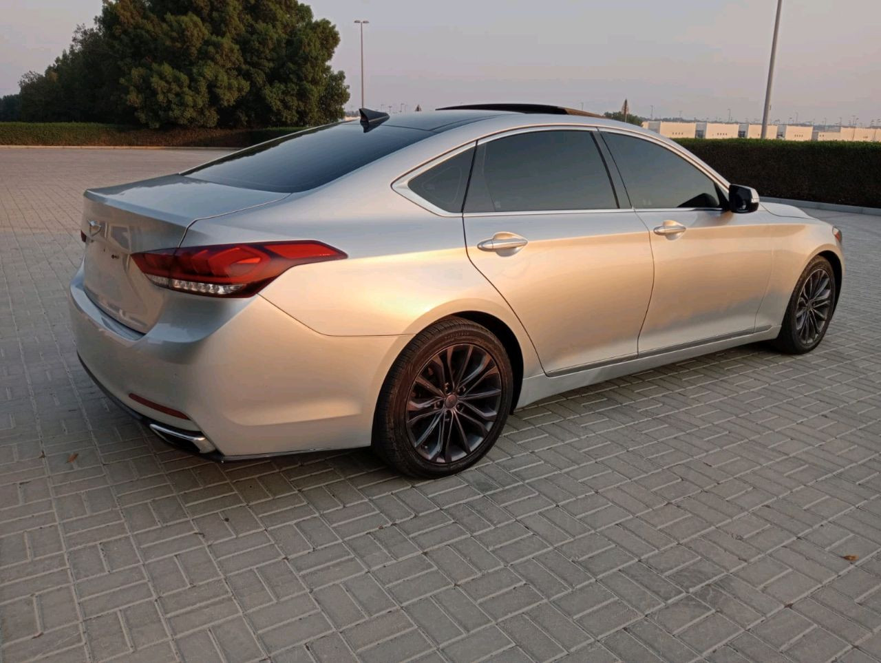Genesis G 70 - Image 10
