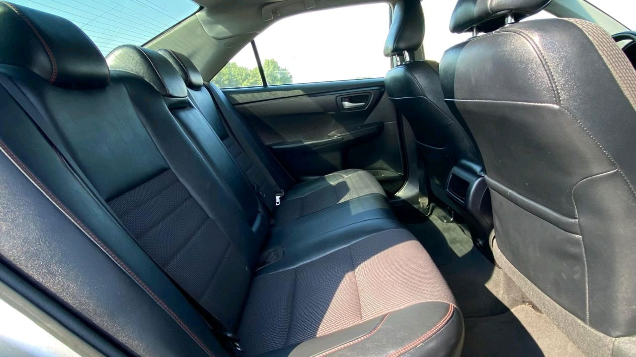 Toyota Camry - Image 2