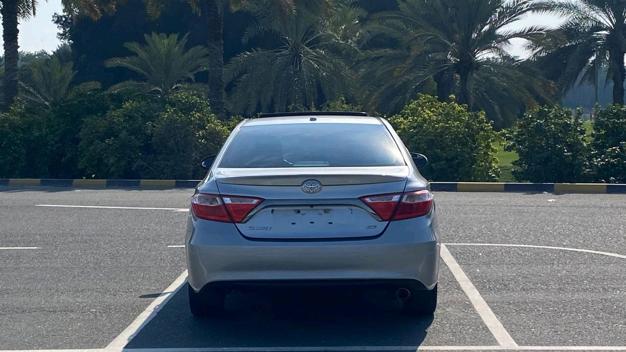 Toyota Camry - Image 6