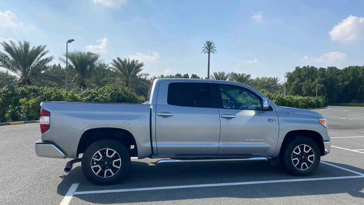 Toyota Tundra - Image 9