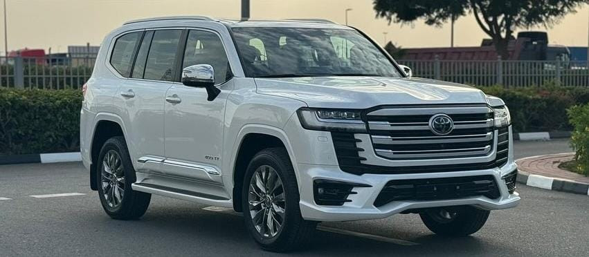 Toyota Land Cruiser - Image 3