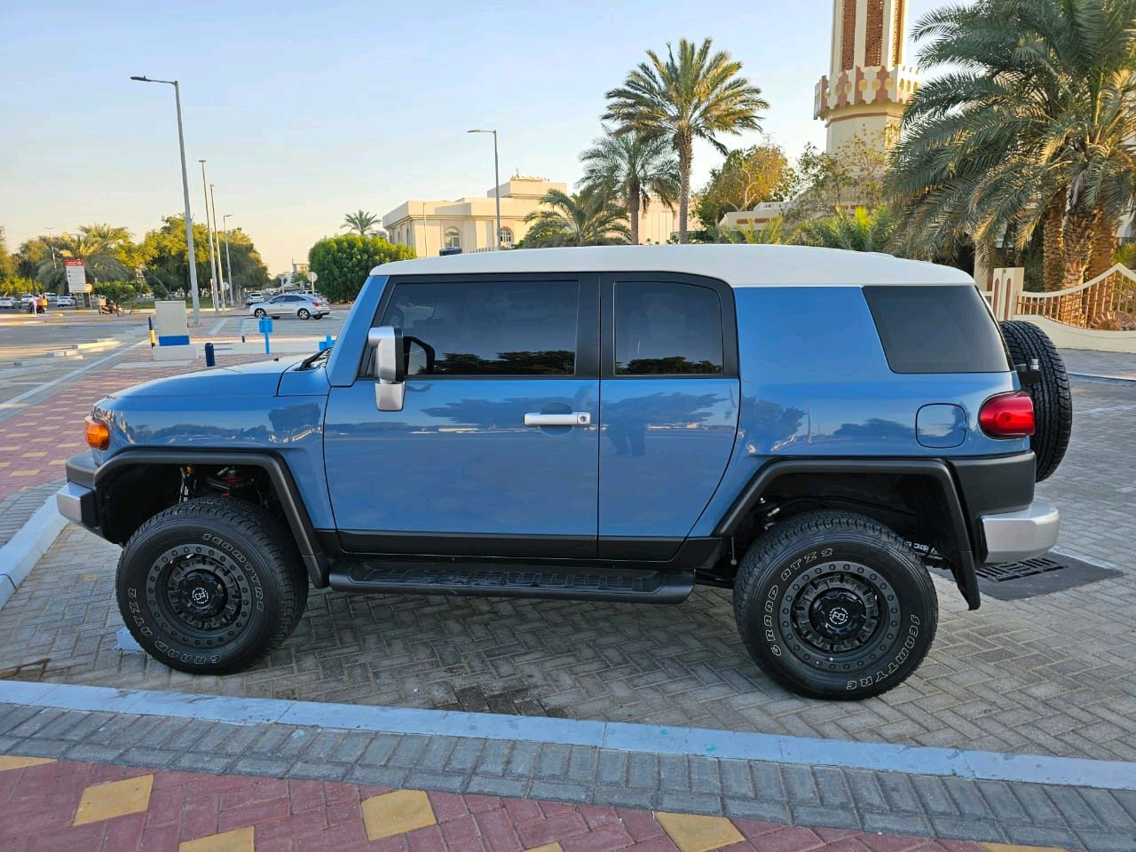 Toyota FJ Cruiser - Image 7