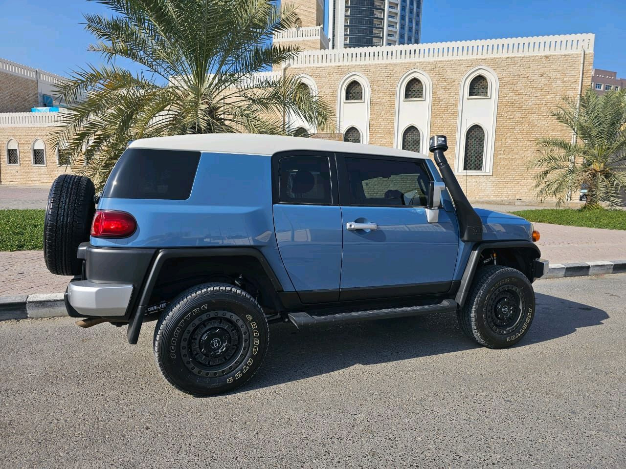 Toyota FJ Cruiser - Image 6