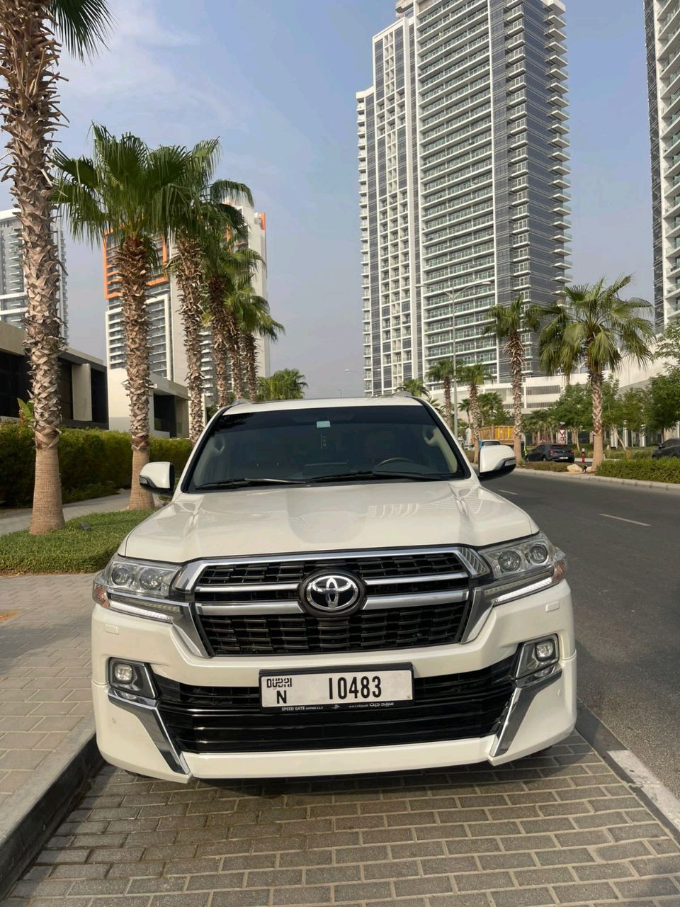 Toyota Land Cruiser - Image 10