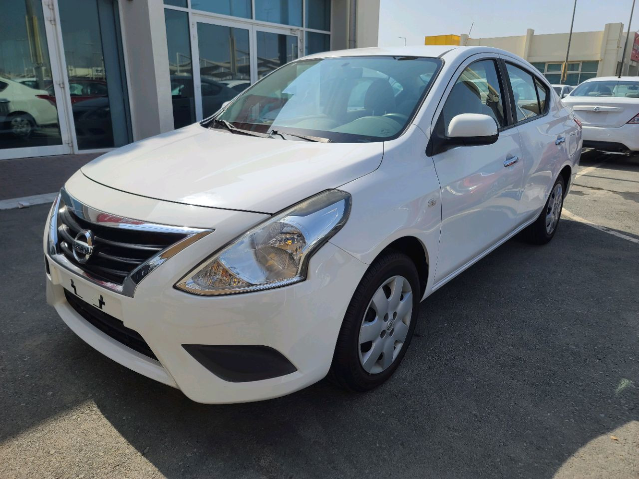 Nissan Sunny - Image 7