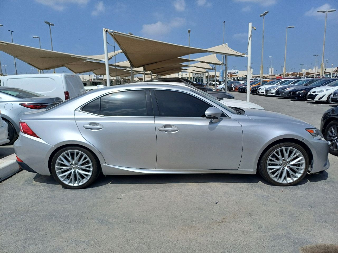 Lexus IS-Series - Image 13