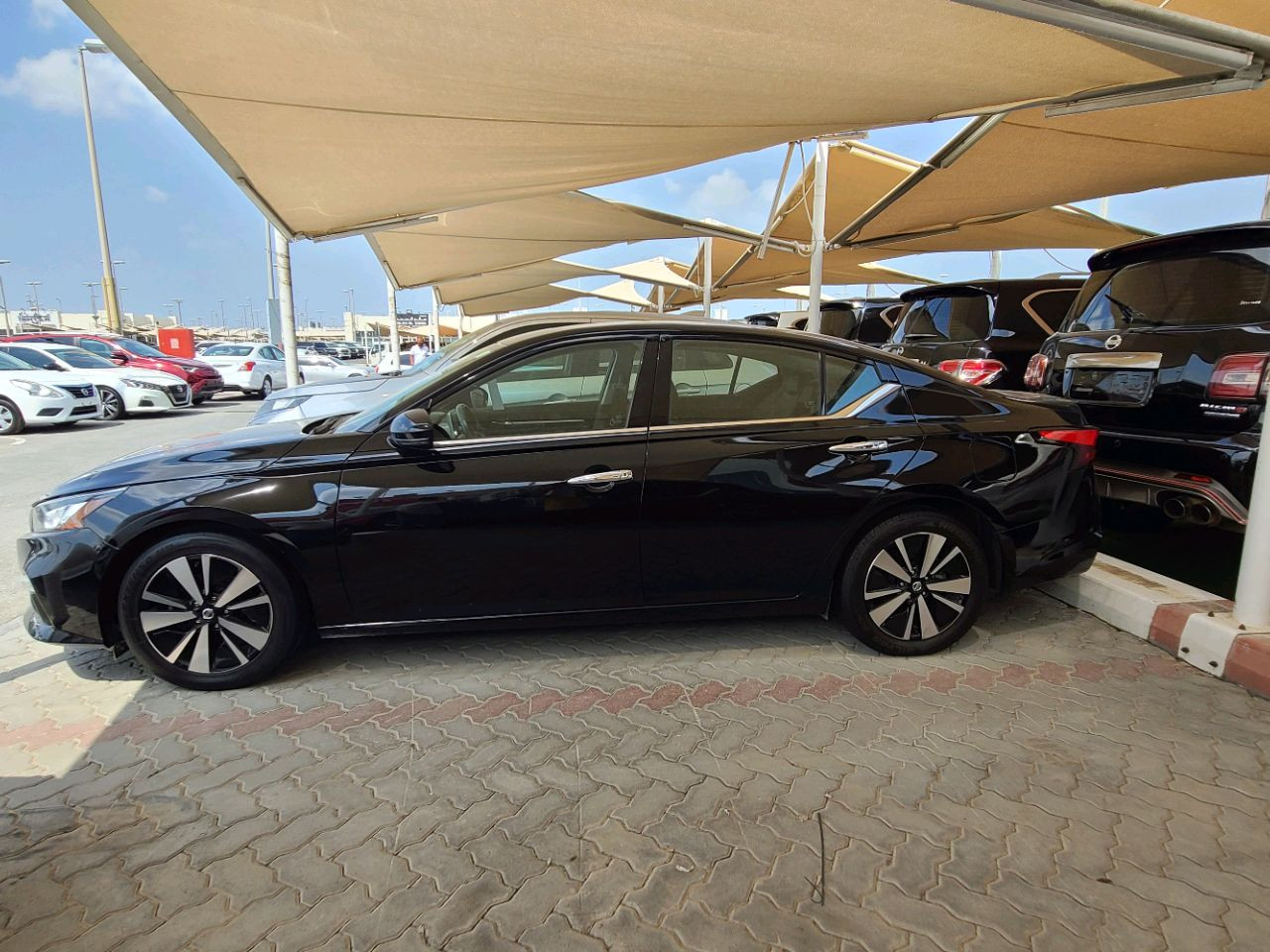 Nissan Altima - Image 34