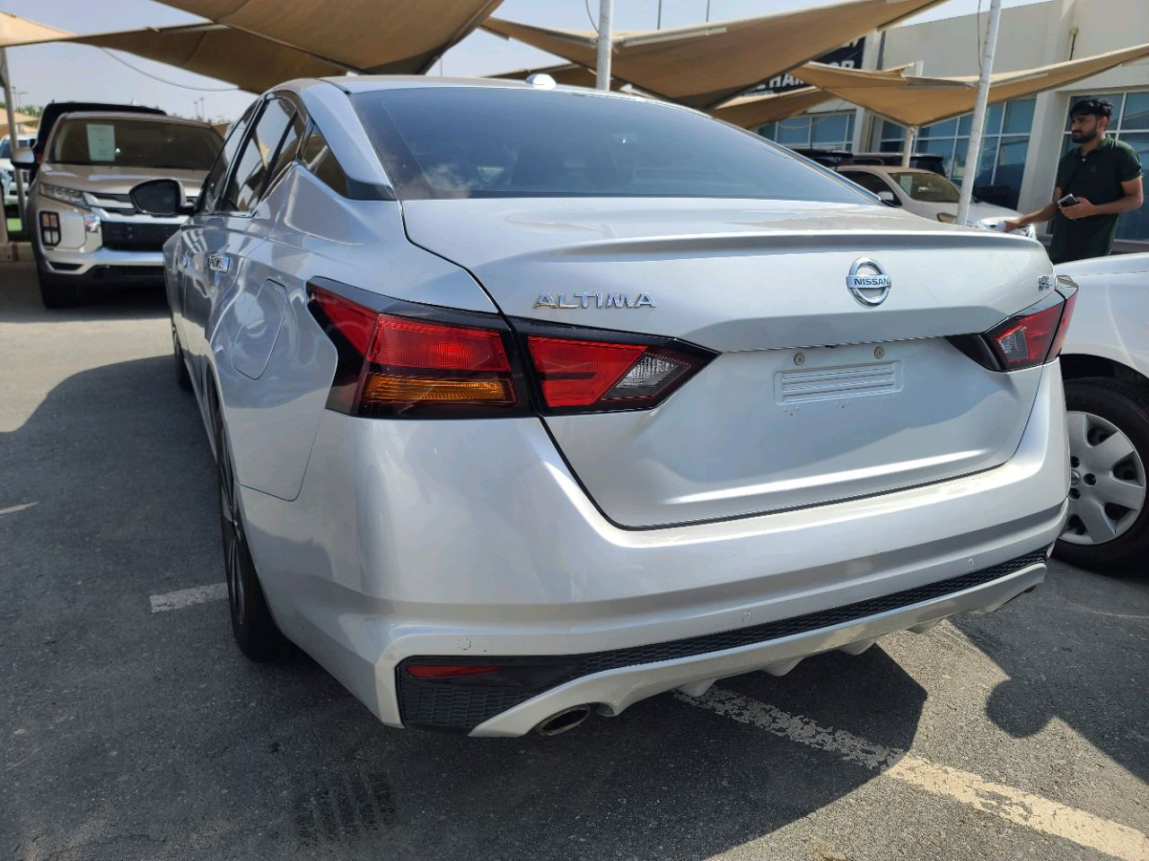 Nissan Altima - Image 3