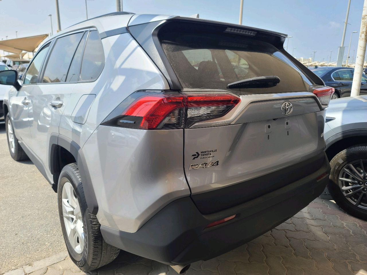 Toyota Rav 4 - Image 10