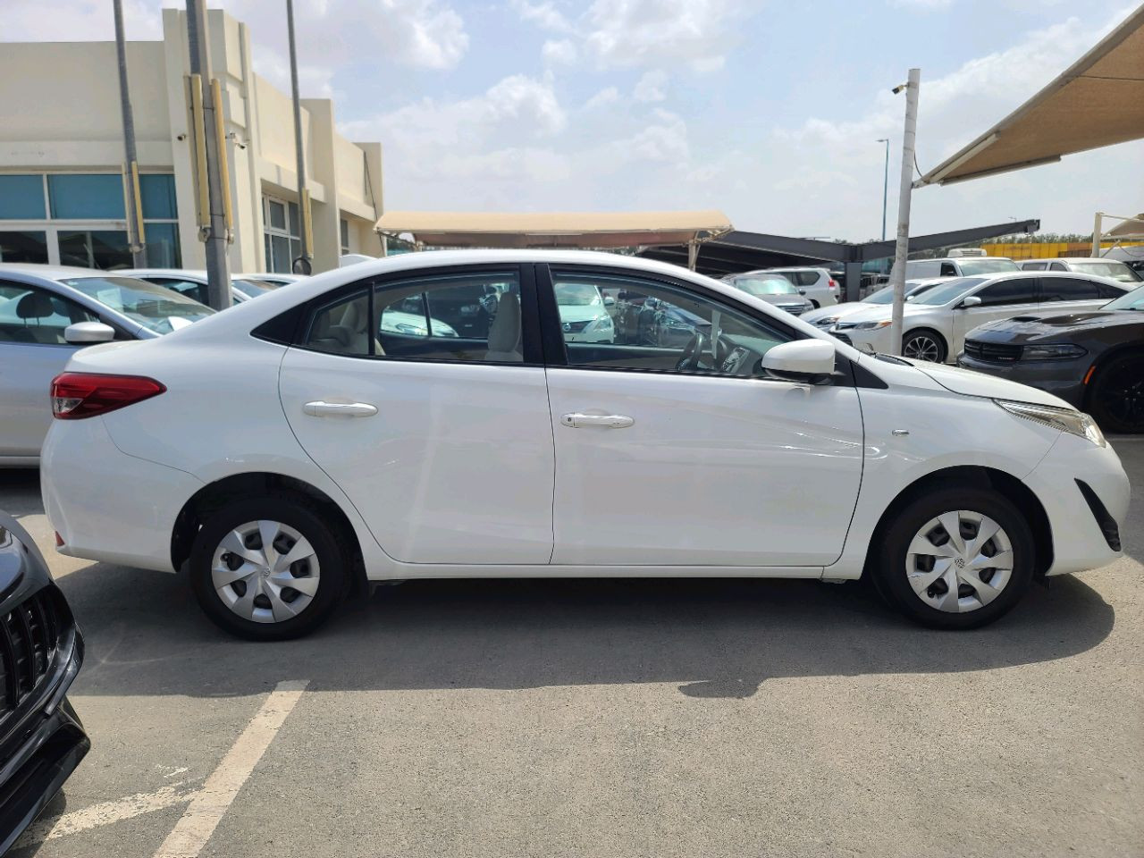 Toyota Yaris - Image 2