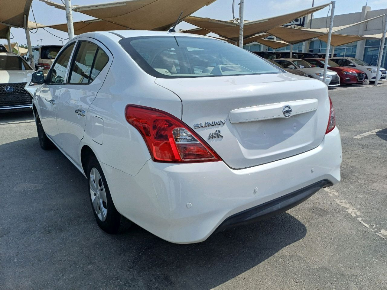 Nissan Sunny - Image 3