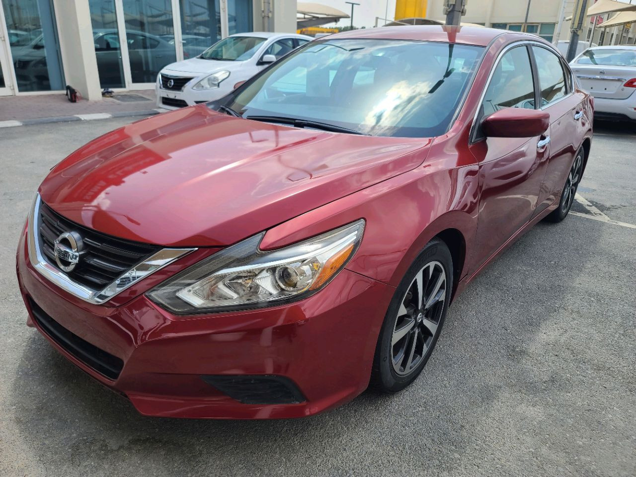 Nissan Altima - Image 8