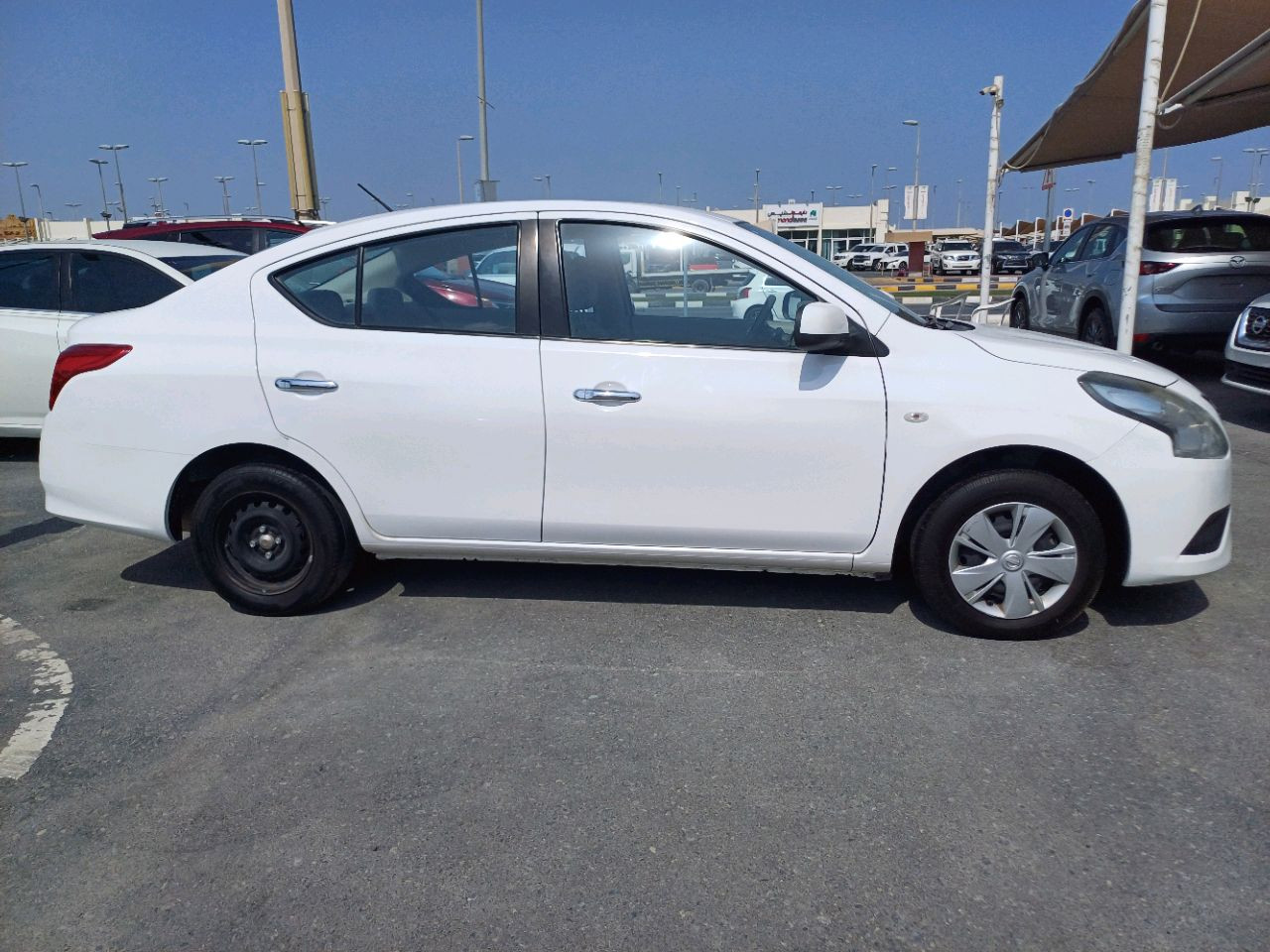 Nissan Sunny - Image 9