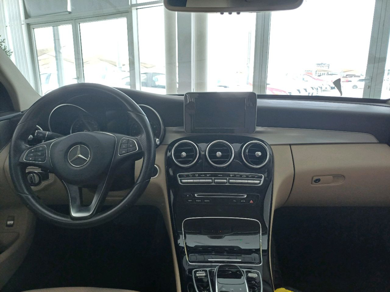 Mercedes Benz S-Class - Image 11