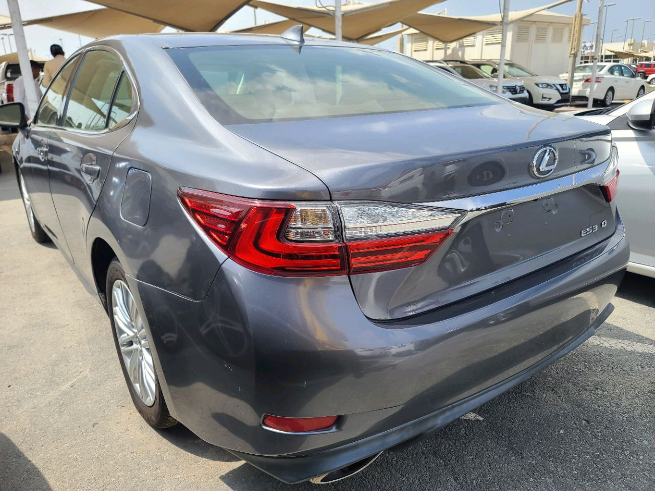Lexus ES-Series - Image 11
