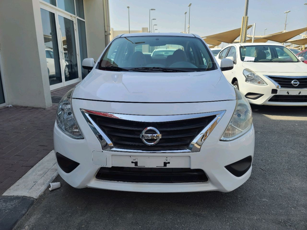 Nissan Sunny - Image 11