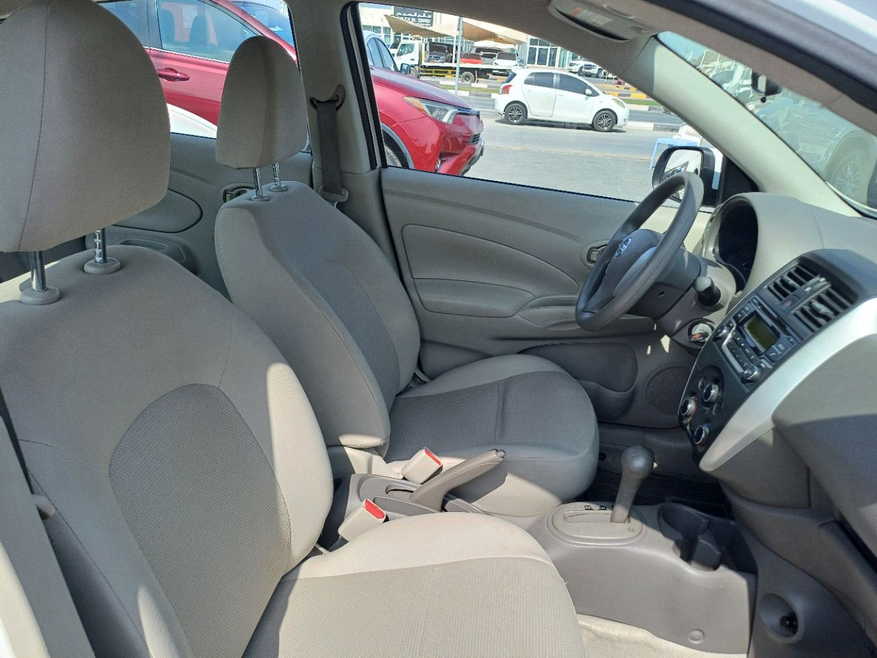 Nissan Sunny - Image 4