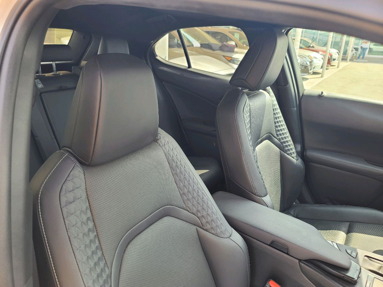 Lexus Nx series - Image 11