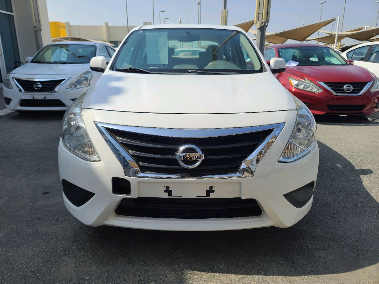 Nissan Sunny - Image 8