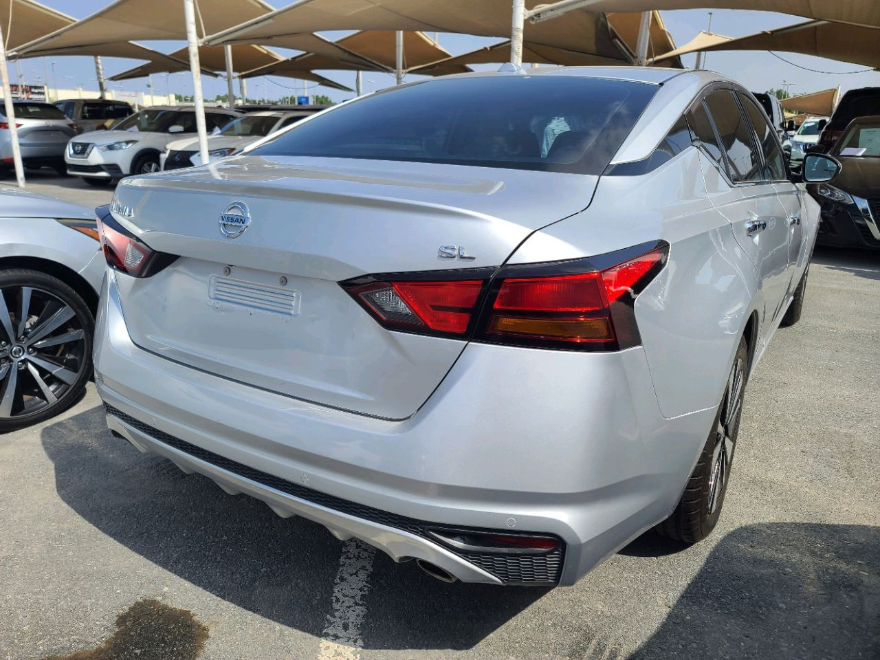 Nissan Altima - Image 8