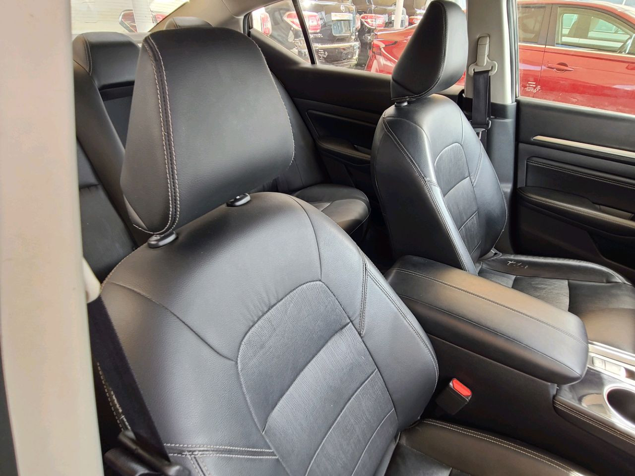 Nissan Altima - Image 4