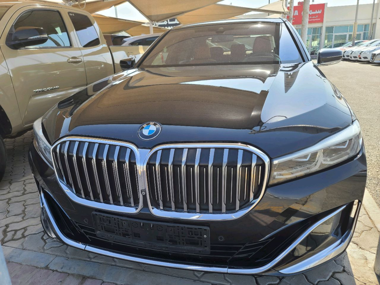 BMW 7-Series - Image 7