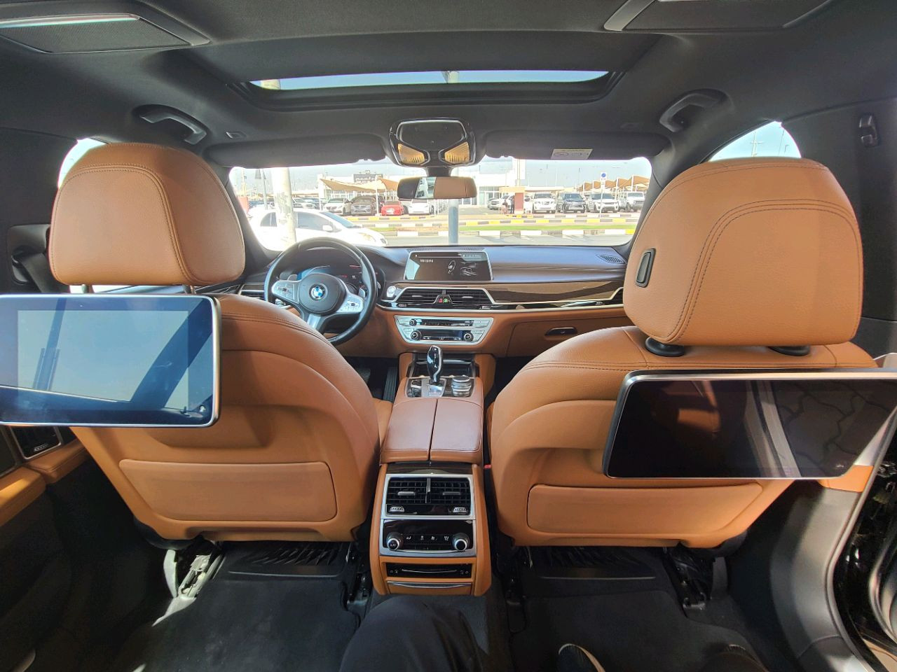 BMW 7-Series - Image 4