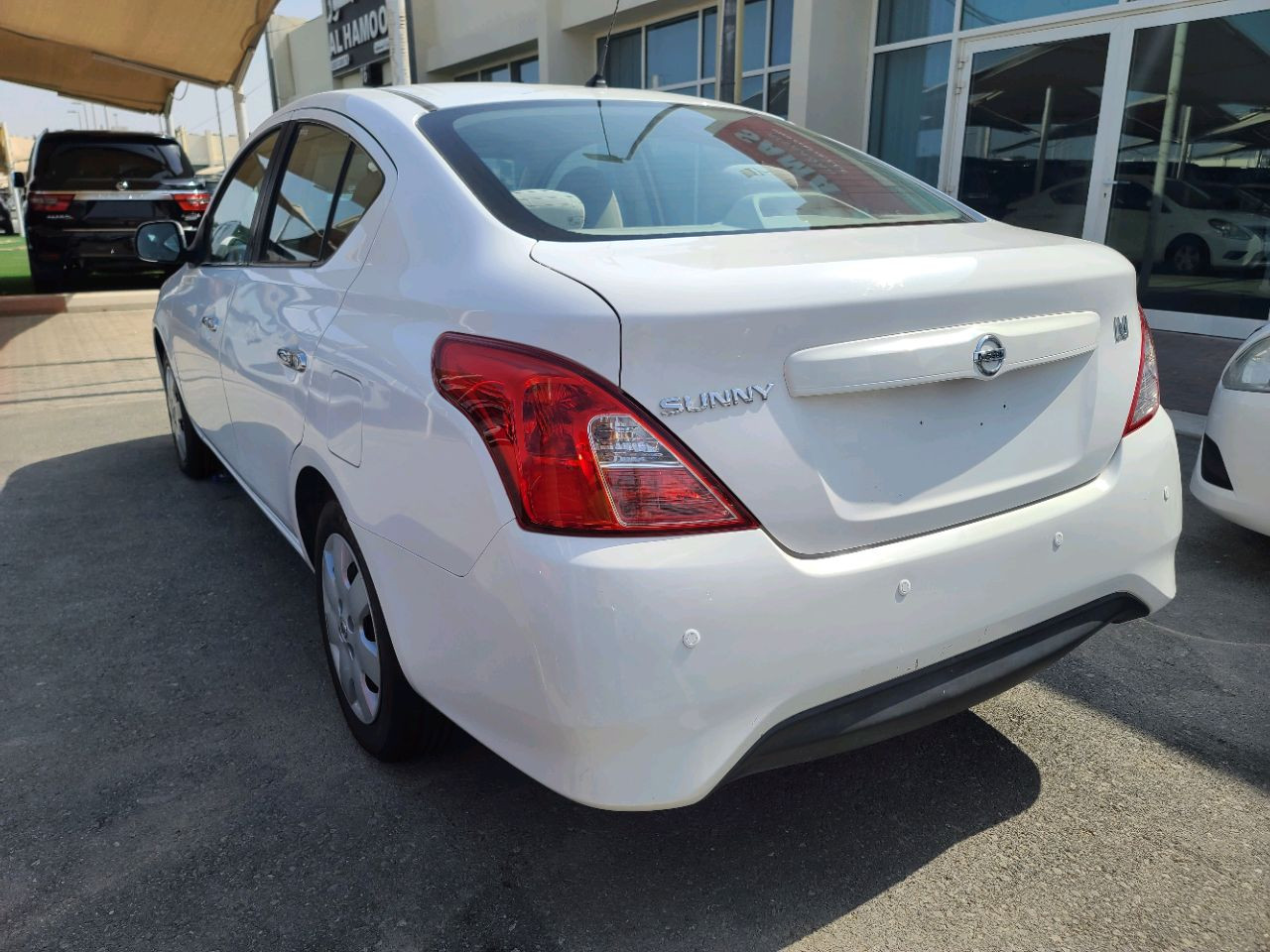 Nissan Sunny - Image 3
