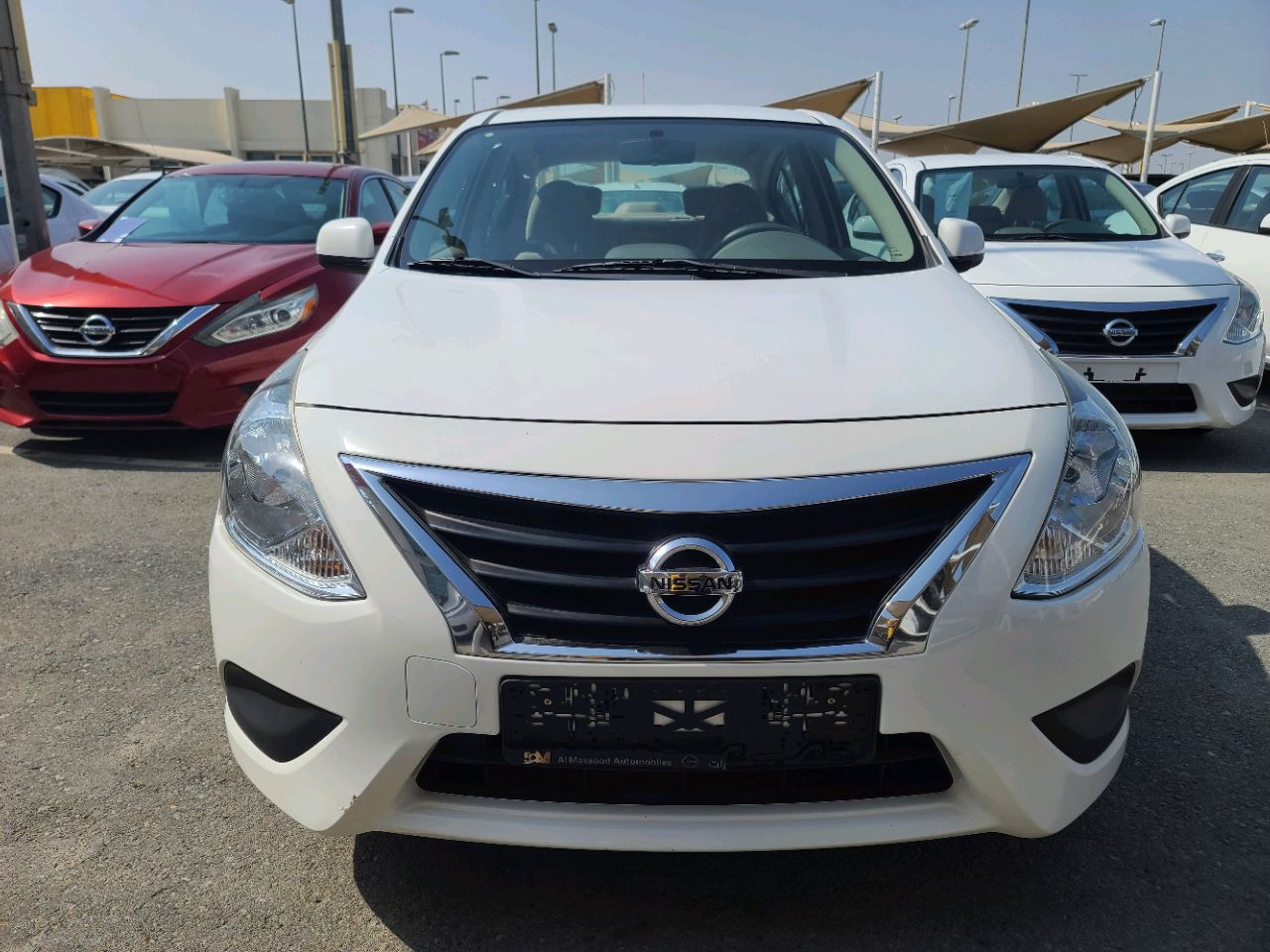 Nissan Sunny - Image 4