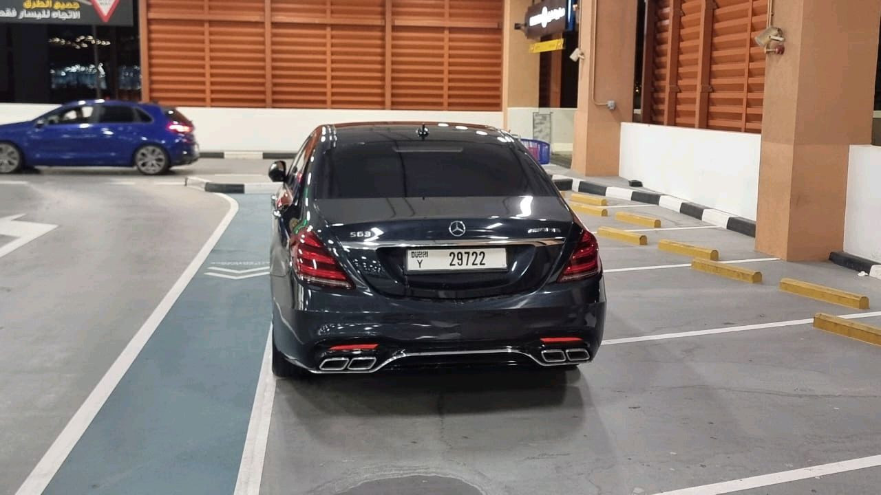 Mercedes Benz C-Class - Image 5