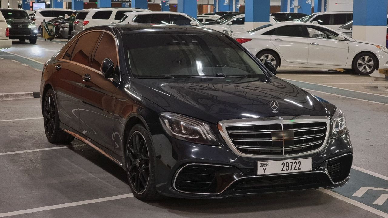 Mercedes Benz S-Class - Image 8