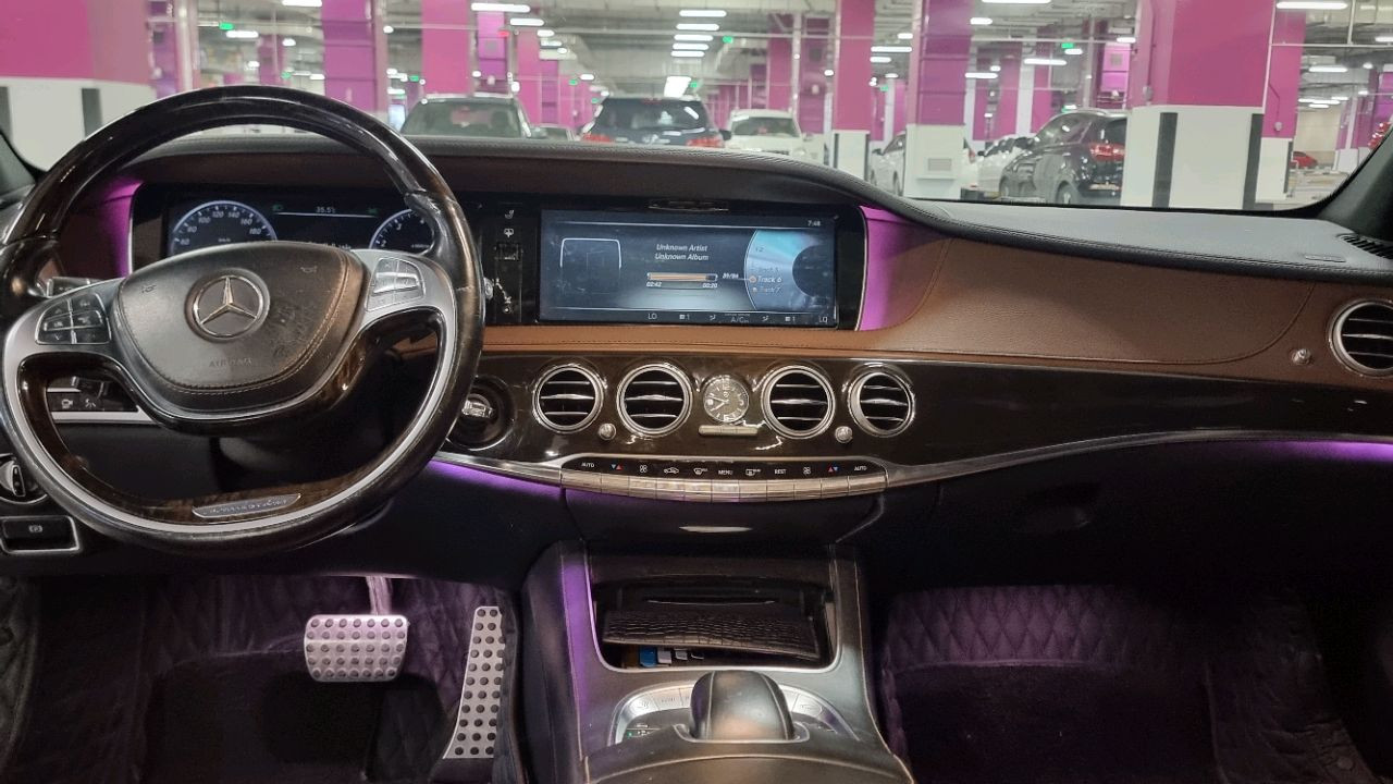 Mercedes Benz S-Class - Image 10